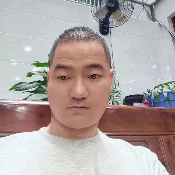 福建35岁单身帅哥真诚找对象-中山征婚相亲网