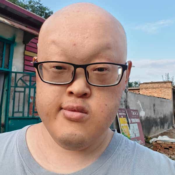 28岁岁山东单身帅哥 - 中山吉缘网